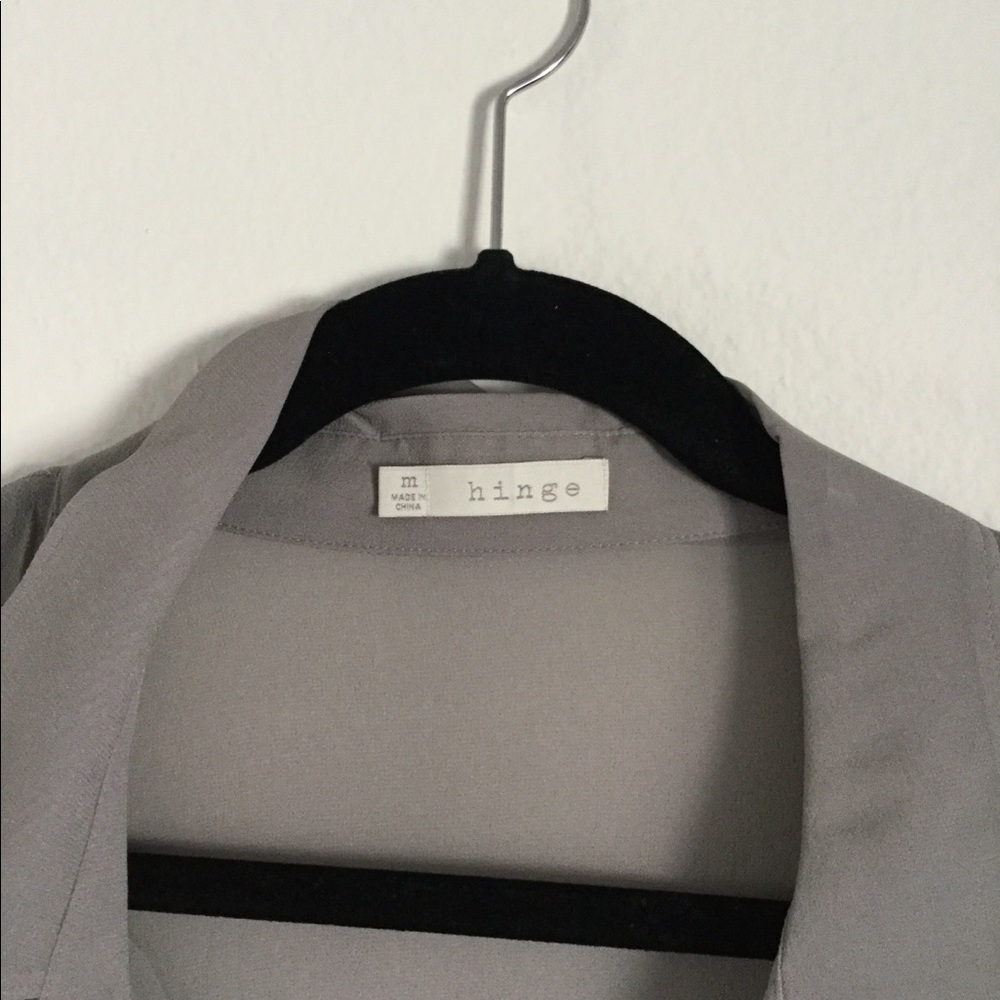 Hinge Silk Gray Blouse - image 4